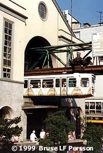 Schwebebahn
