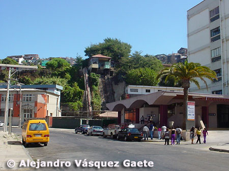 Hospital Carlos van Buren
